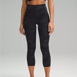 Nwt Lululemon Wunder Train High-Rise Crop 23" size 16